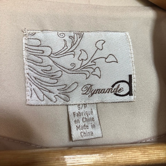 Dynamite Lightweight Cream Open Front Blazer Small - Picture 3 of 8